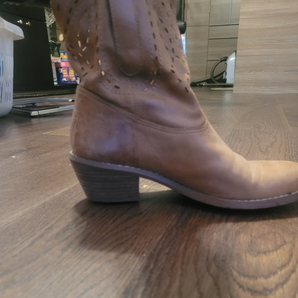 Ankle booties